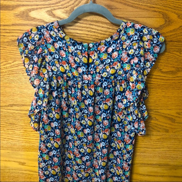SOLD!! LOFT Flutter Sleeve Floral Top Size XS - Picture 7 of 12